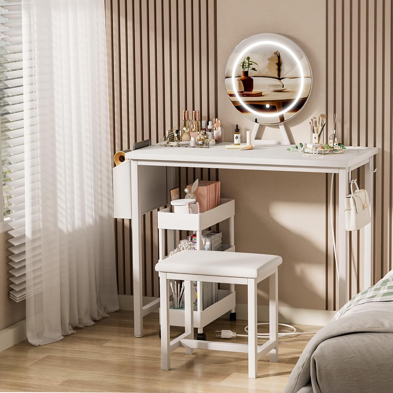 Cheap Makeup Girls Vanity Set  - огляд і ціна Dressing Table Vanity With Lighted Mirror